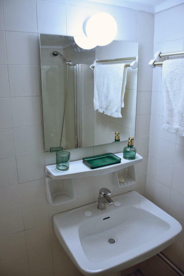 Elegant Coral Apartment Афіни Екстер'єр фото