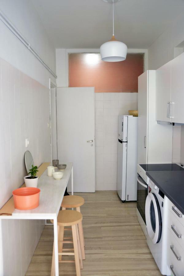 Elegant Coral Apartment Афіни Екстер'єр фото